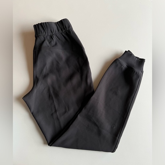 Lululemon On The Fly Jogger Black Size 2 - Picture 6 of 11